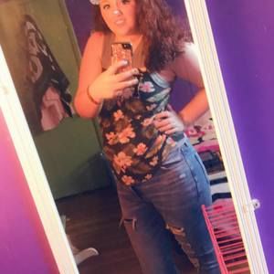 Meet your Posher, Kayla